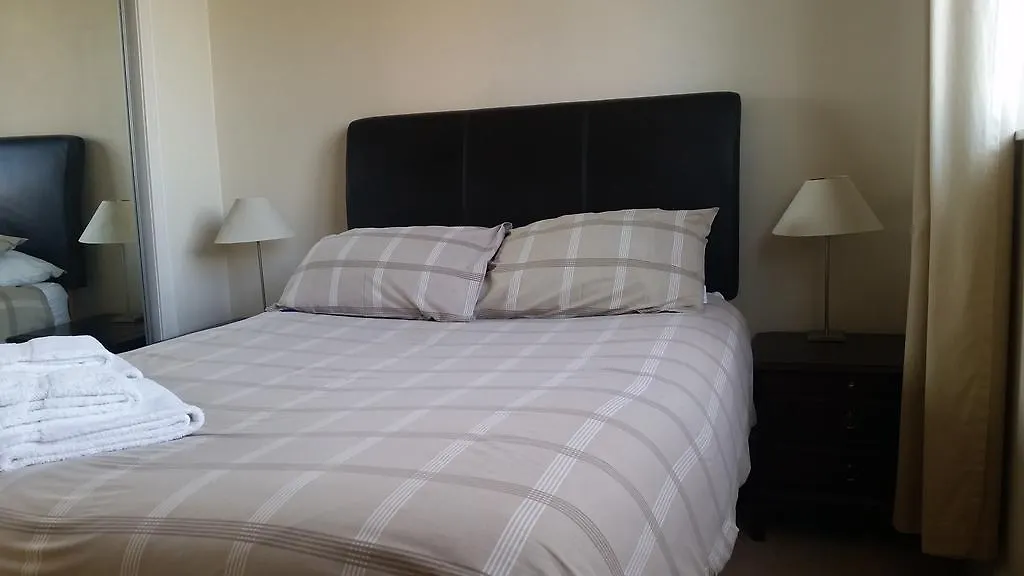 Town Apartments West Mount Street Aberdeen 0*,  United Kingdom